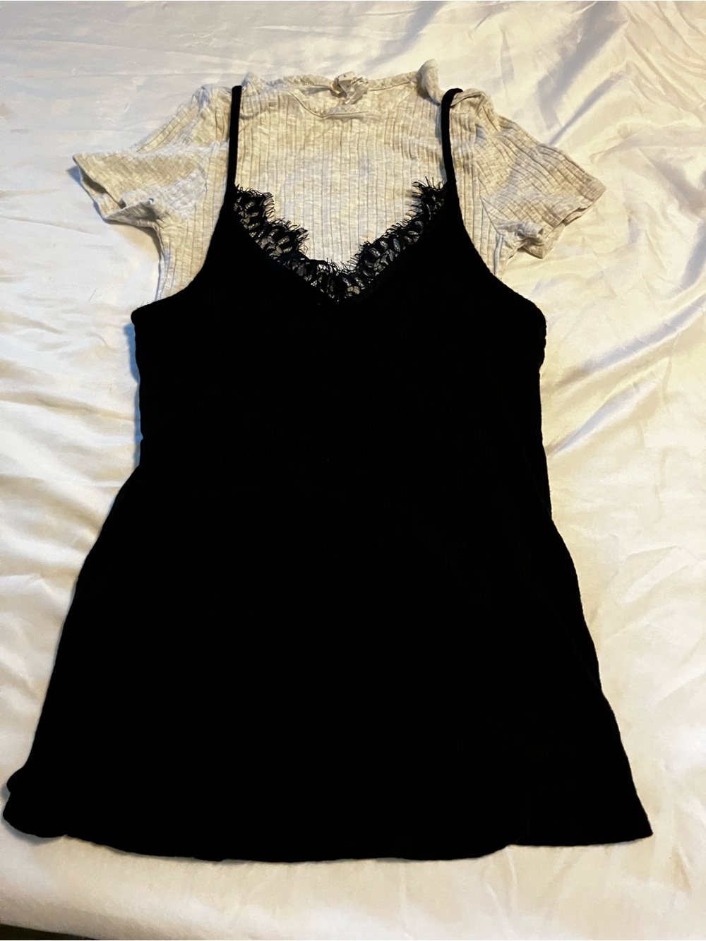 Rolla Coster Black Lace-Trim Camisole over gray Ribbed Tee 2 pc Y2K Juniors